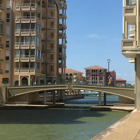 Bel Appartement,2 Chambres, Clim, Vue, Parking Apartment