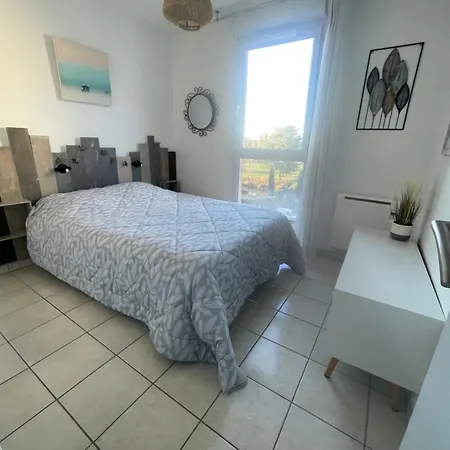 Bel Appartement,2 Chambres, Clim, Vue, Parking *