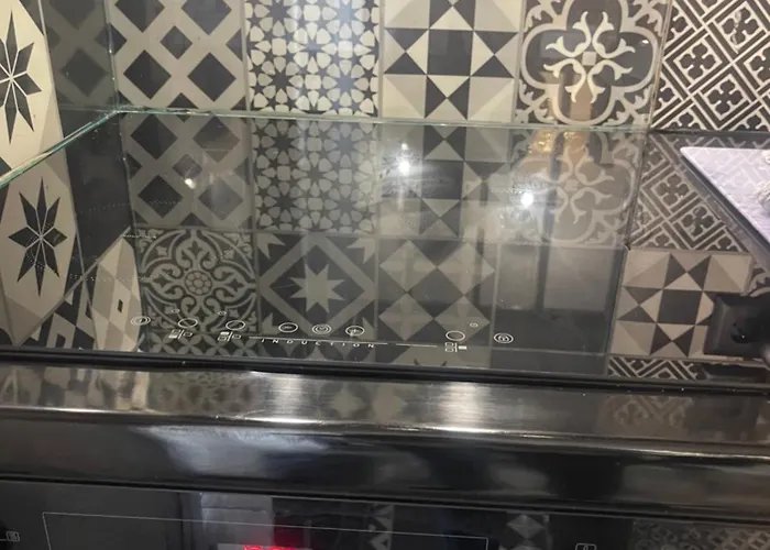 Bel Appartement,2 Chambres, Clim, Vue, Parking Διαμέρισμα *
